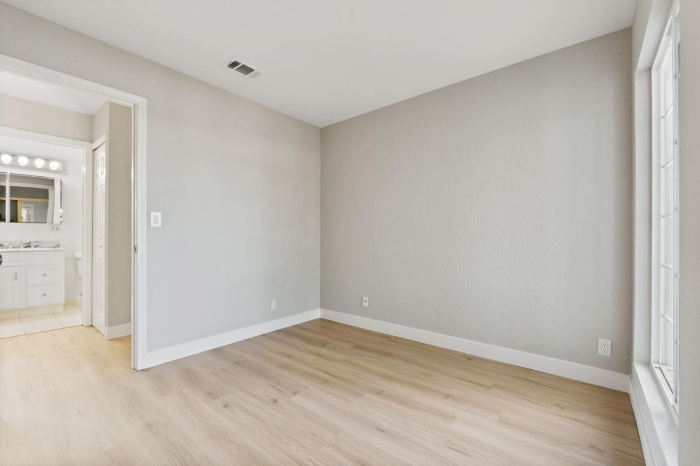 861 Mulcaster Court