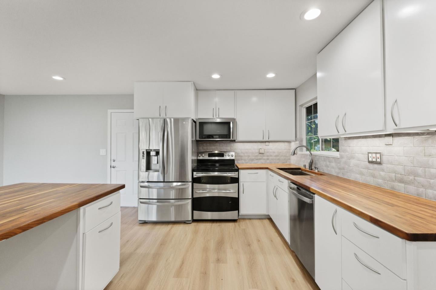 861 Mulcaster Court