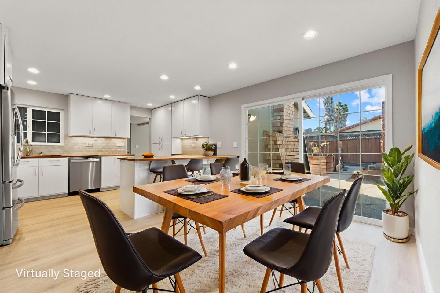 861 Mulcaster Court