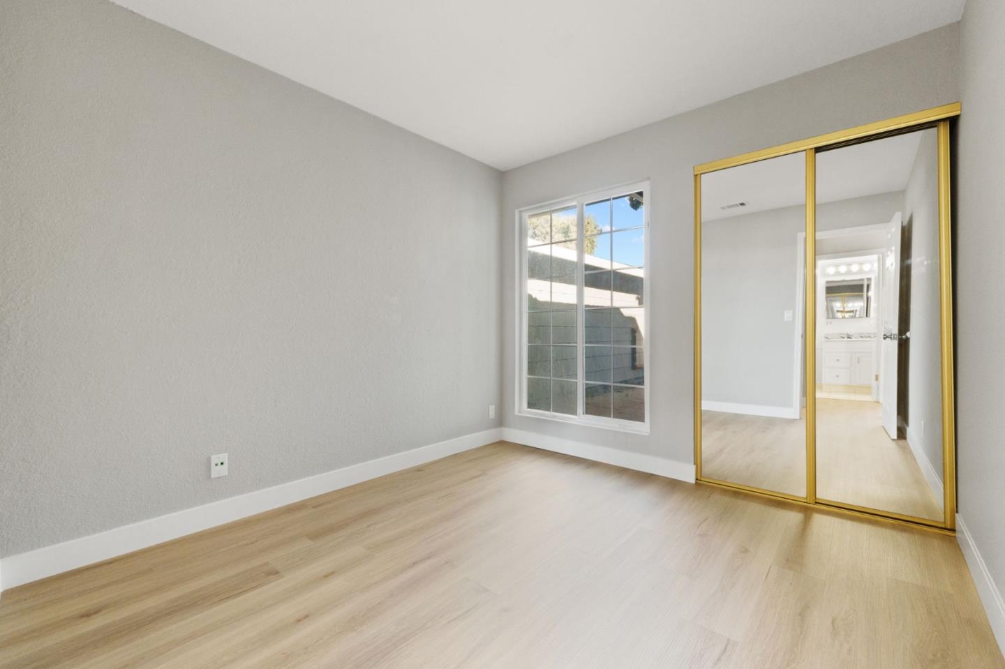 861 Mulcaster Court