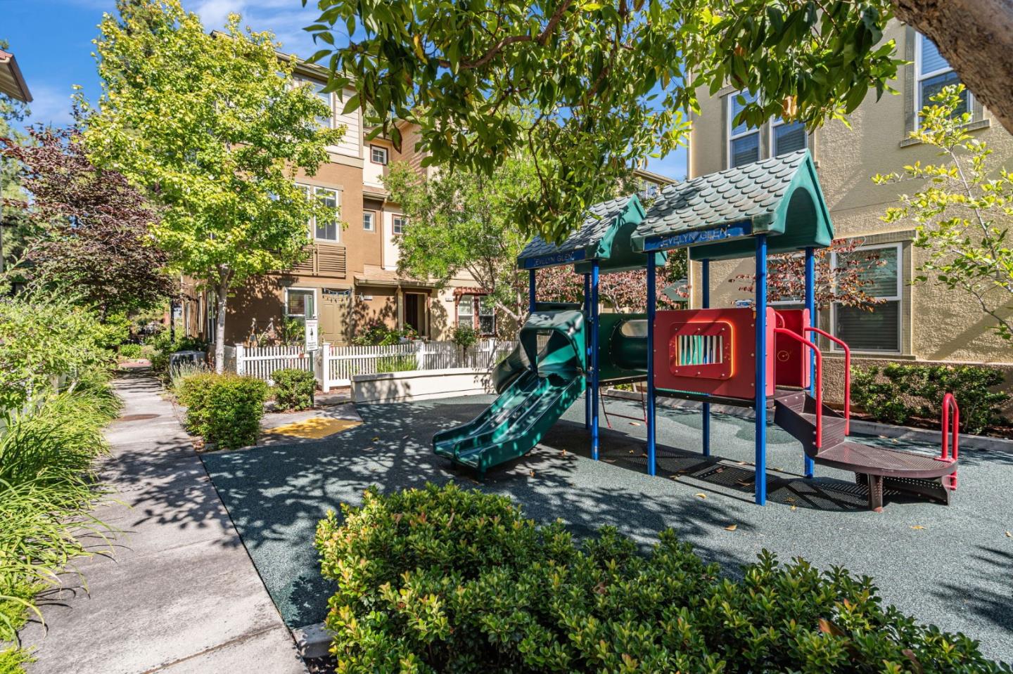 207 Peppermint Tree Terrace 4