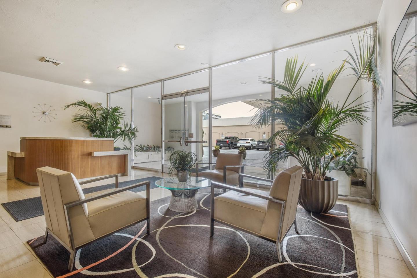 1200 Gough Street 10B