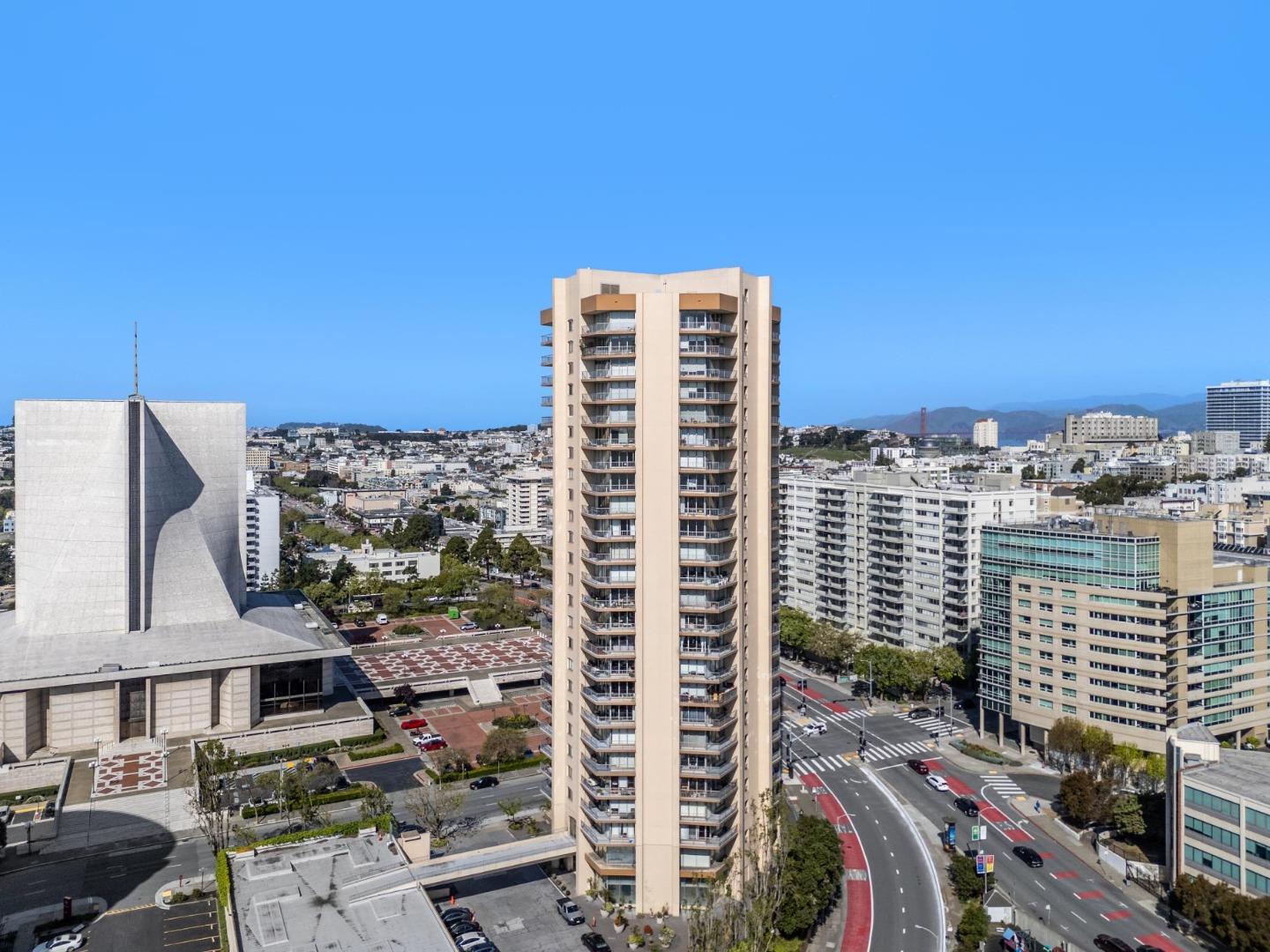 1200 Gough Street 10B