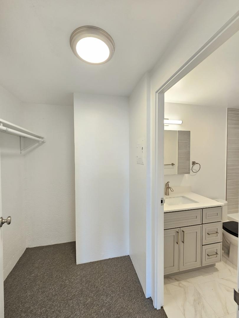 1200 Gough Street 10B