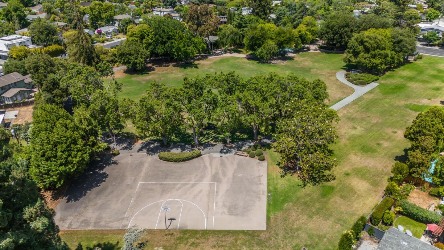 821 East Meadow Drive