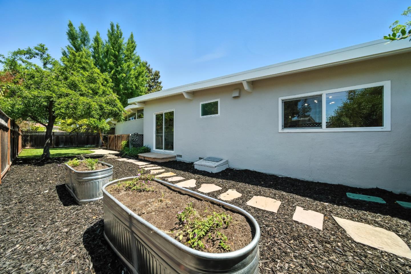 821 East Meadow Drive