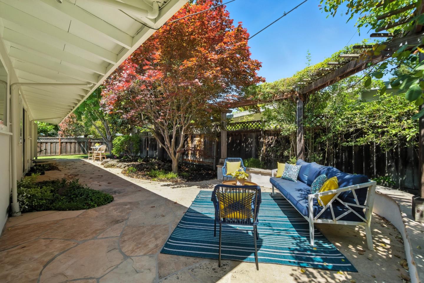 821 East Meadow Drive
