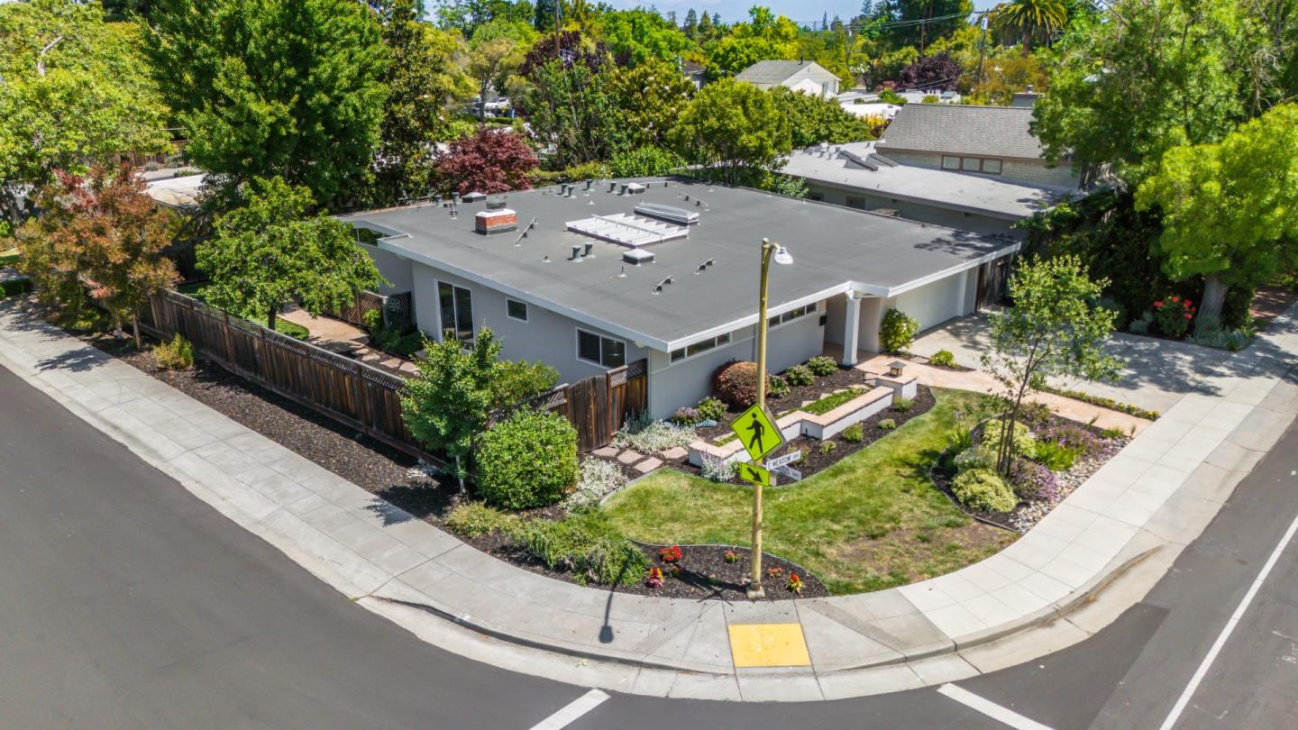821 East Meadow Drive