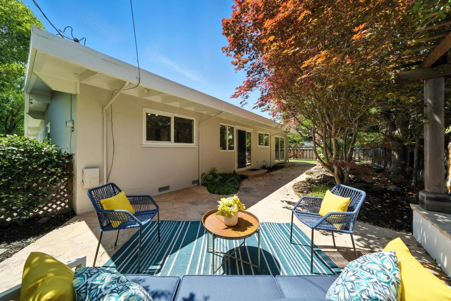 821 East Meadow Drive