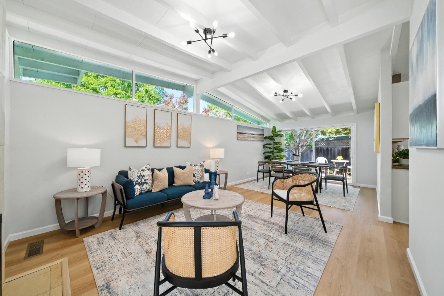 821 East Meadow Drive