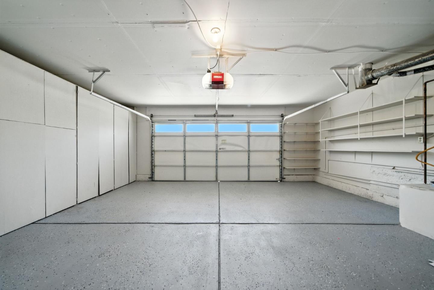 4608 Royal Garden Place