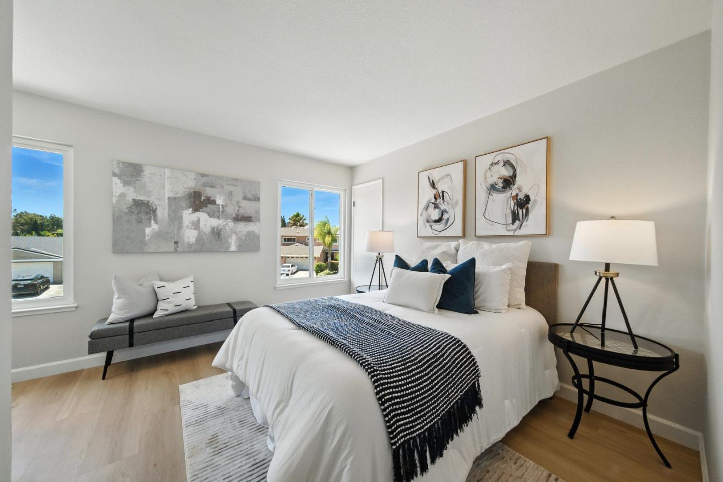 4608 Royal Garden Place