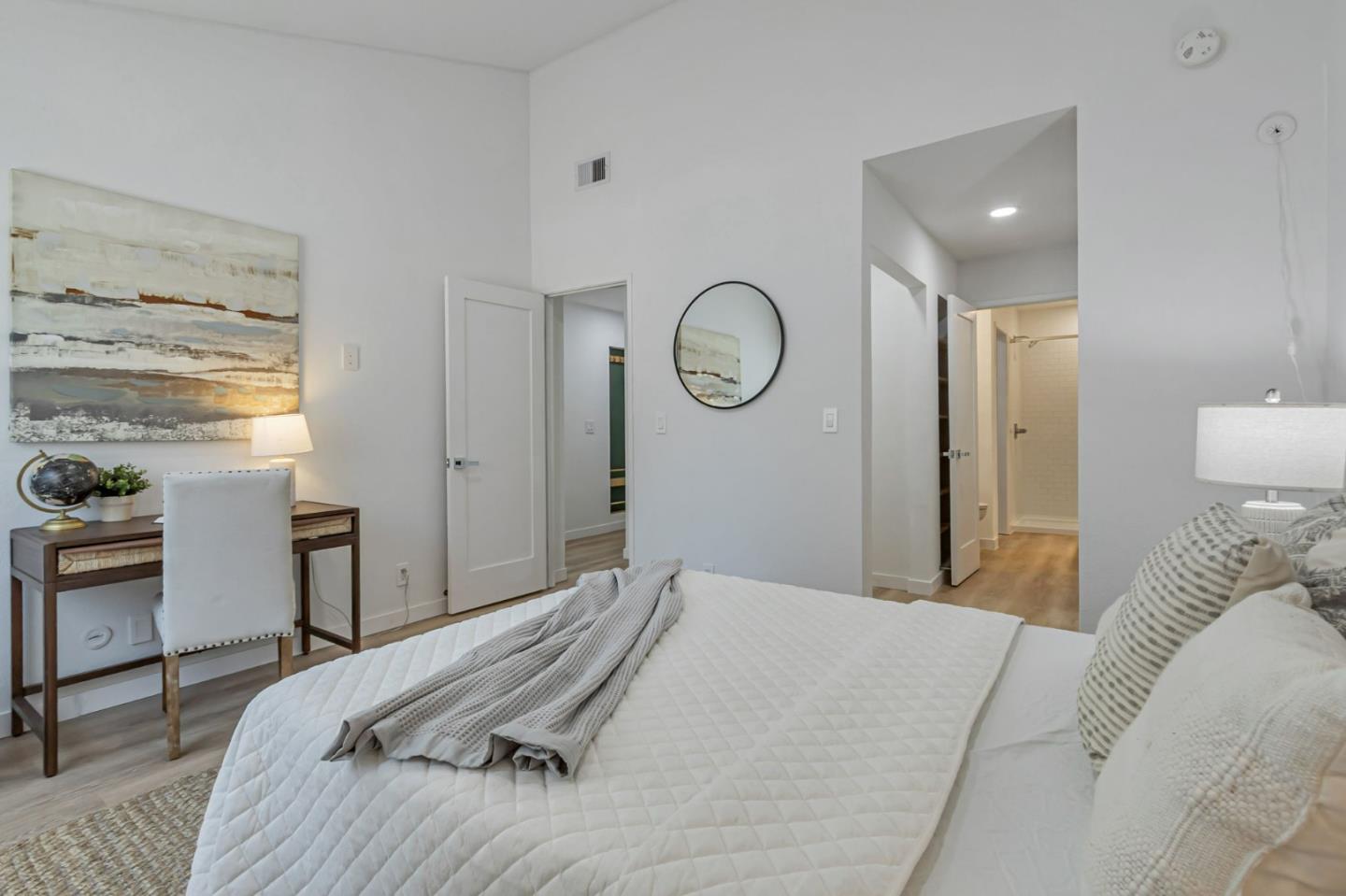 1400 Bowe Avenue 1105