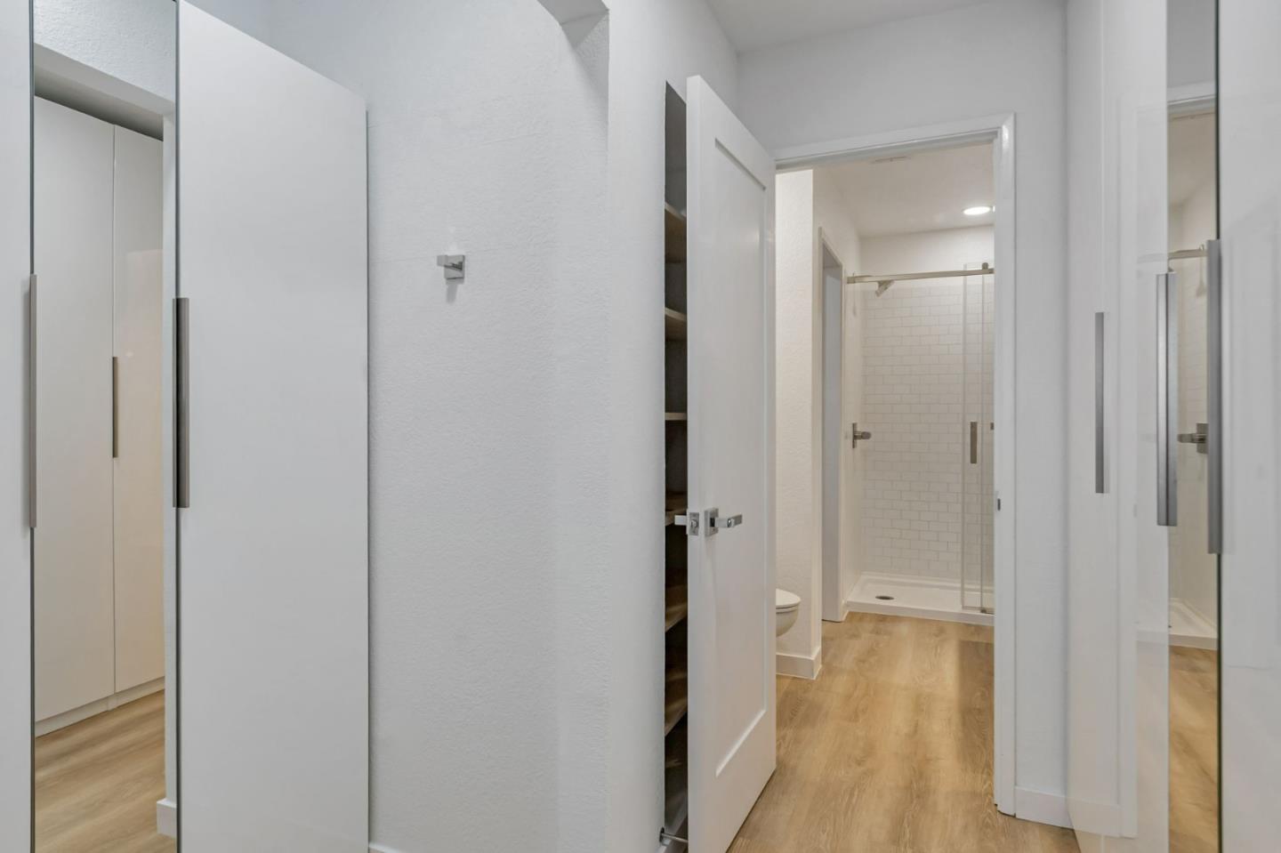 1400 Bowe Avenue 1105