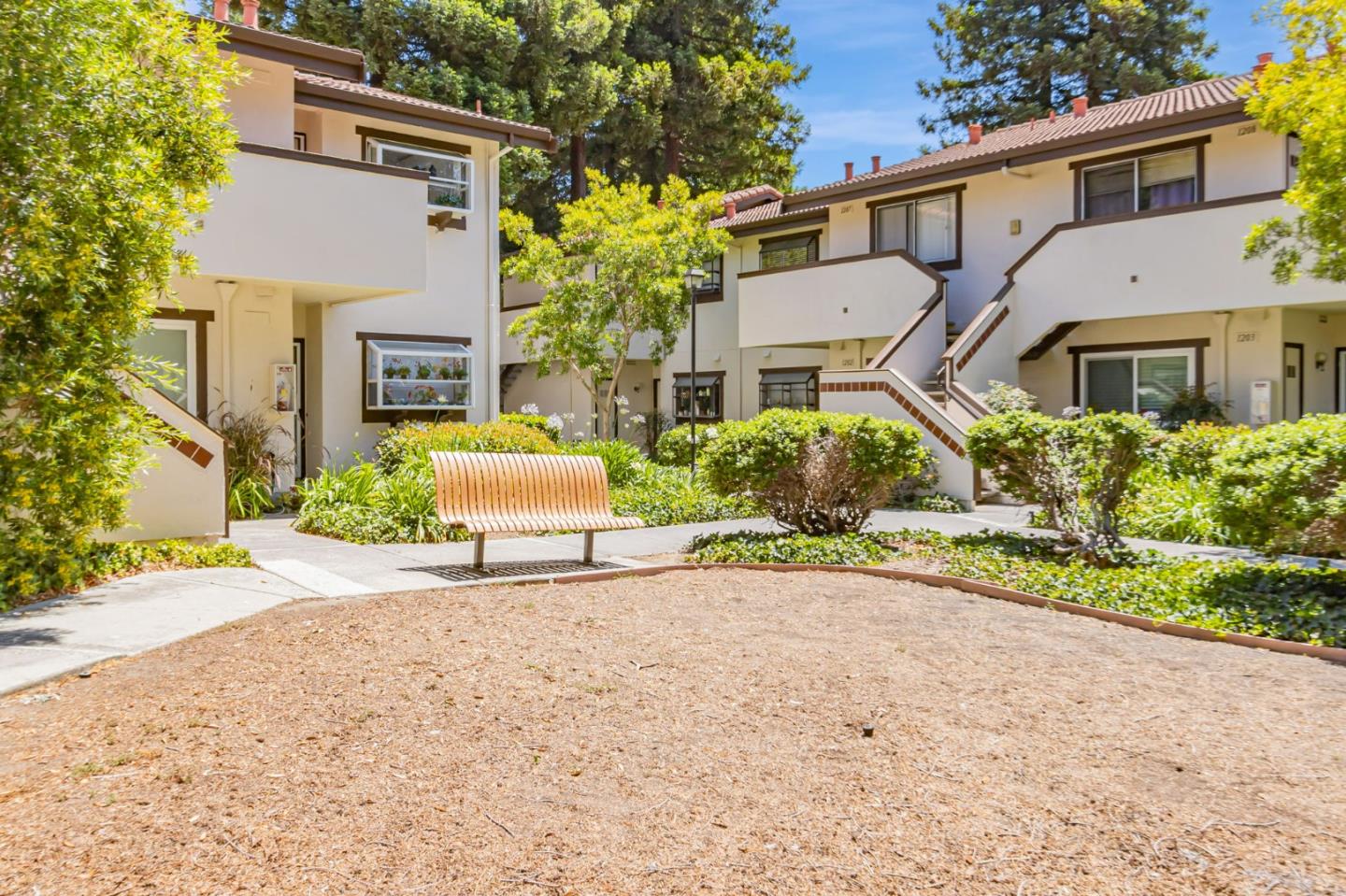 1400 Bowe Avenue 1105