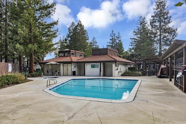 1400 Bowe Avenue 1105