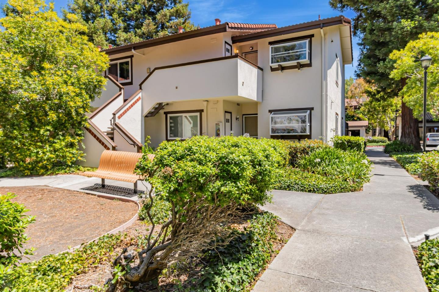 1400 Bowe Avenue 1105