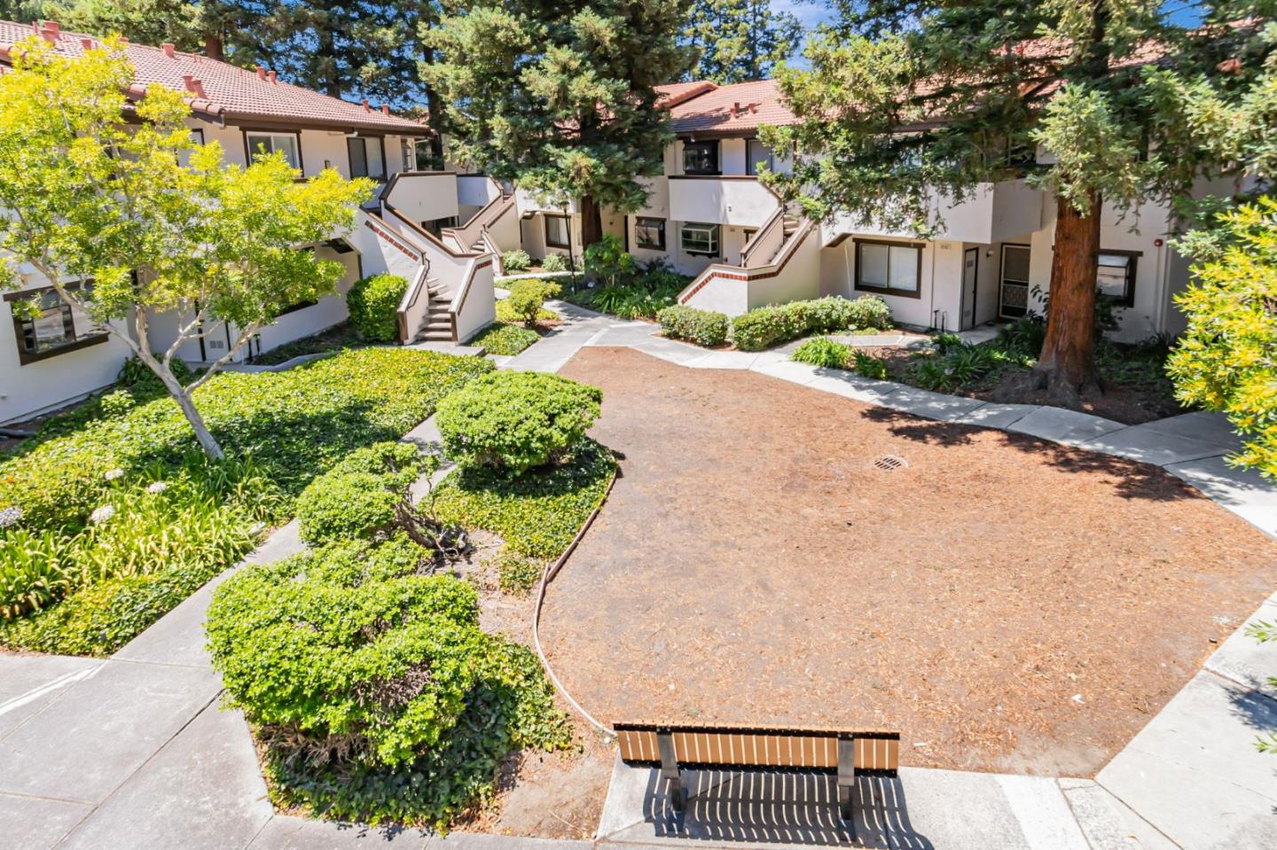 1400 Bowe Avenue 1105