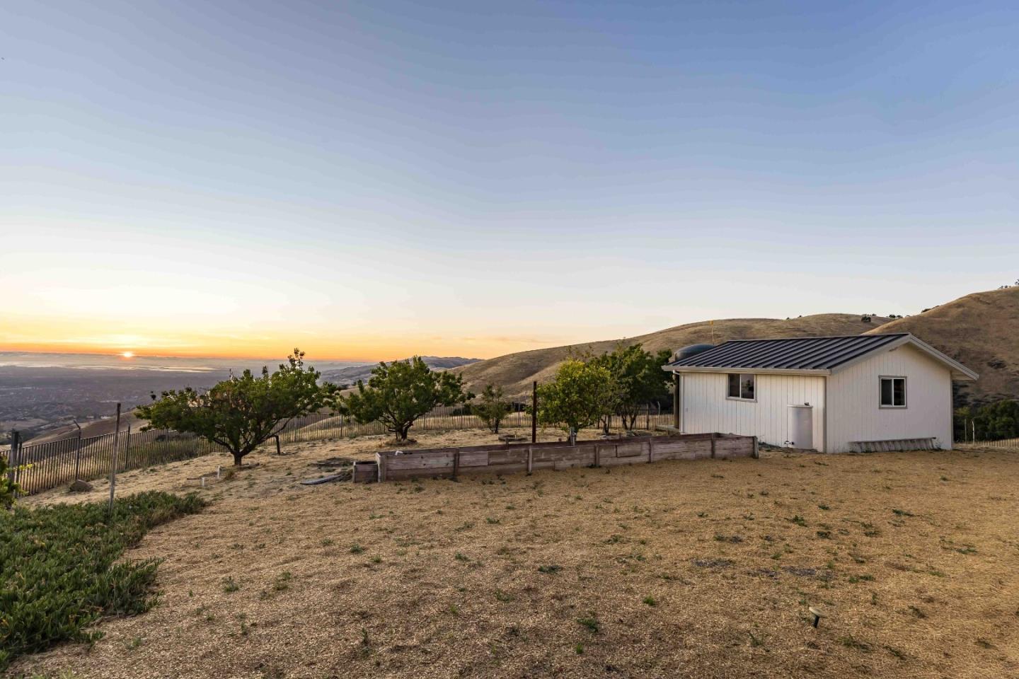 4024 Higuera Highland Lane