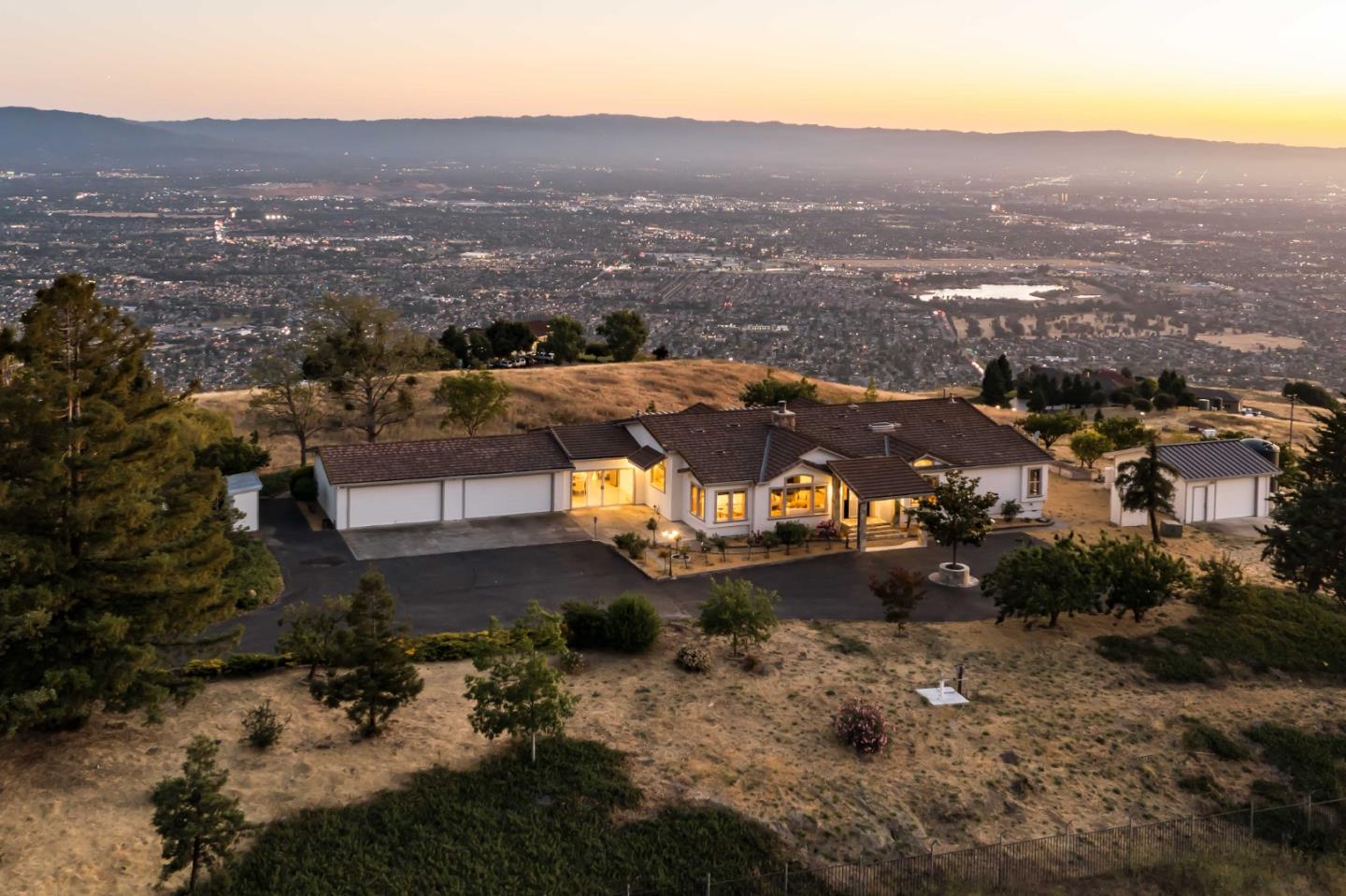 4024 Higuera Highland Lane