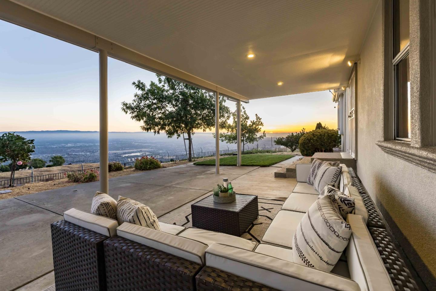 4024 Higuera Highland Lane