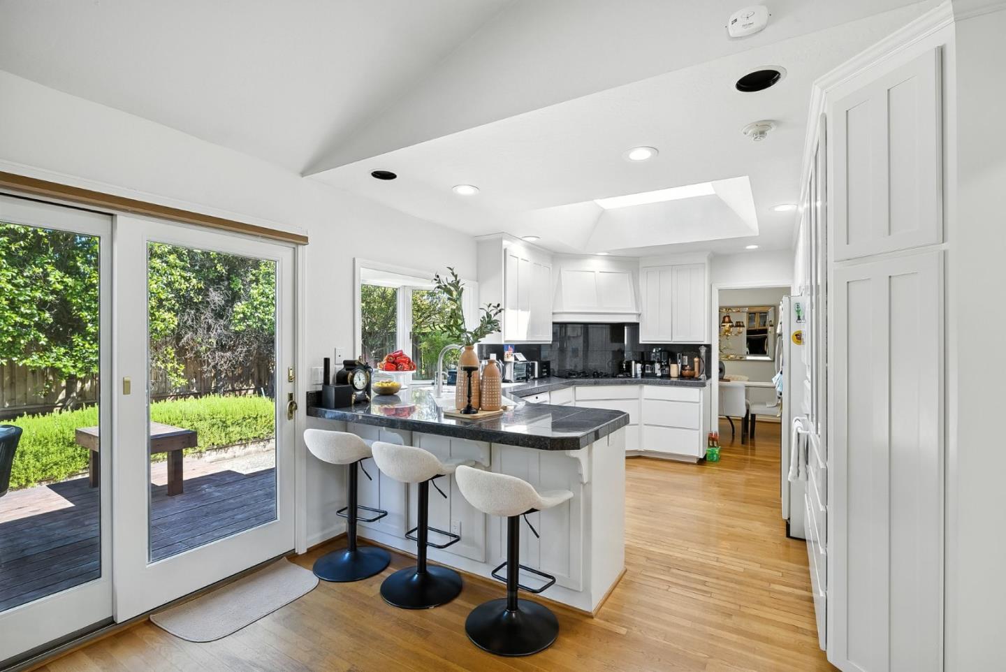 6182 Calle Del Conejo