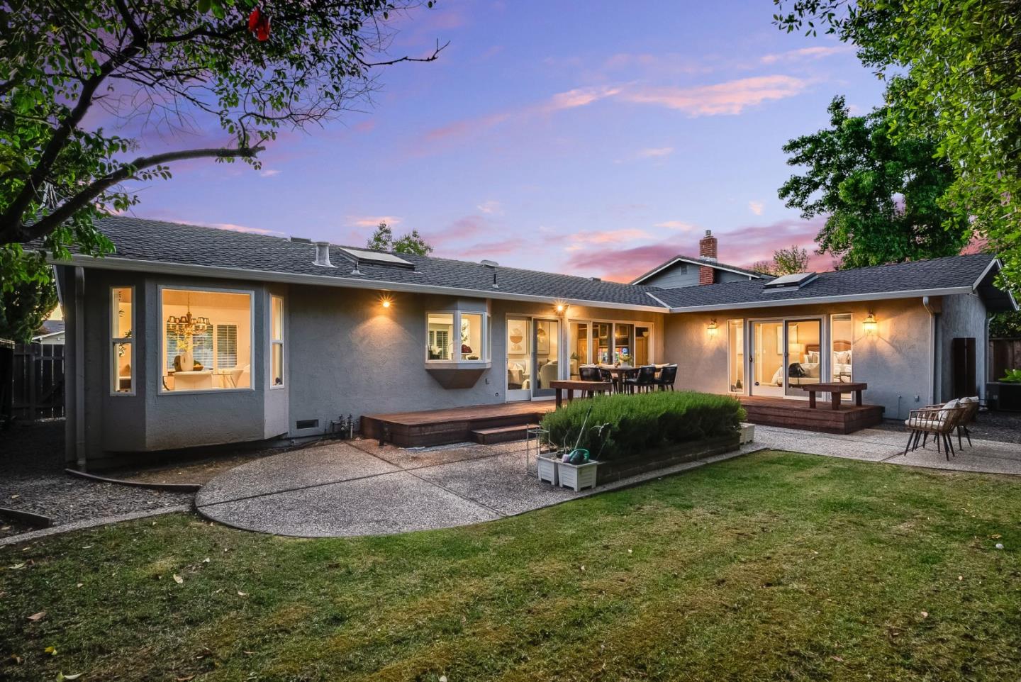 6182 Calle Del Conejo