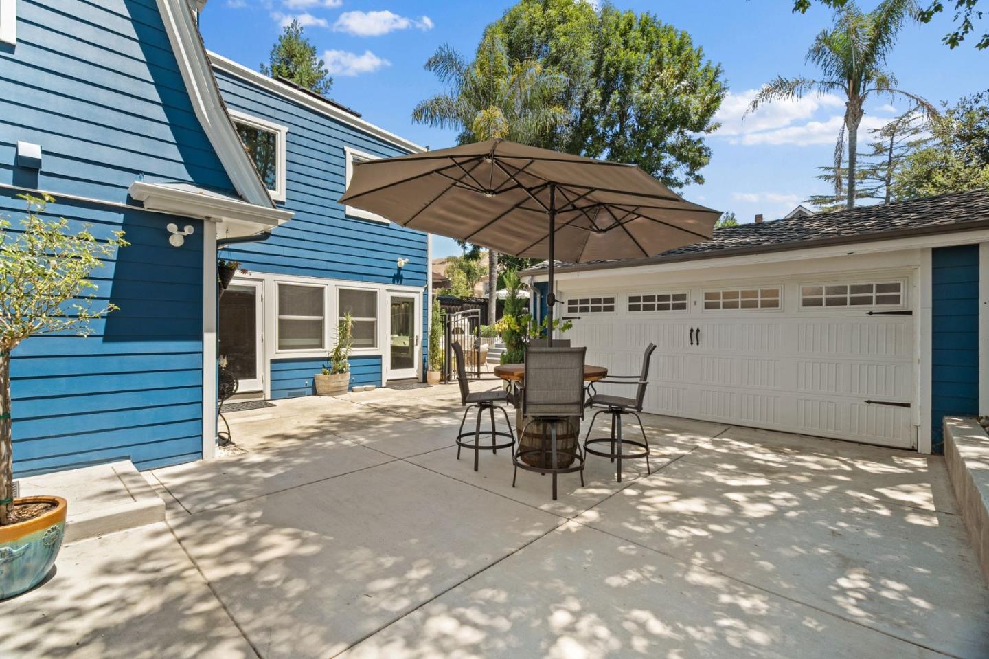 327 Crest Drive