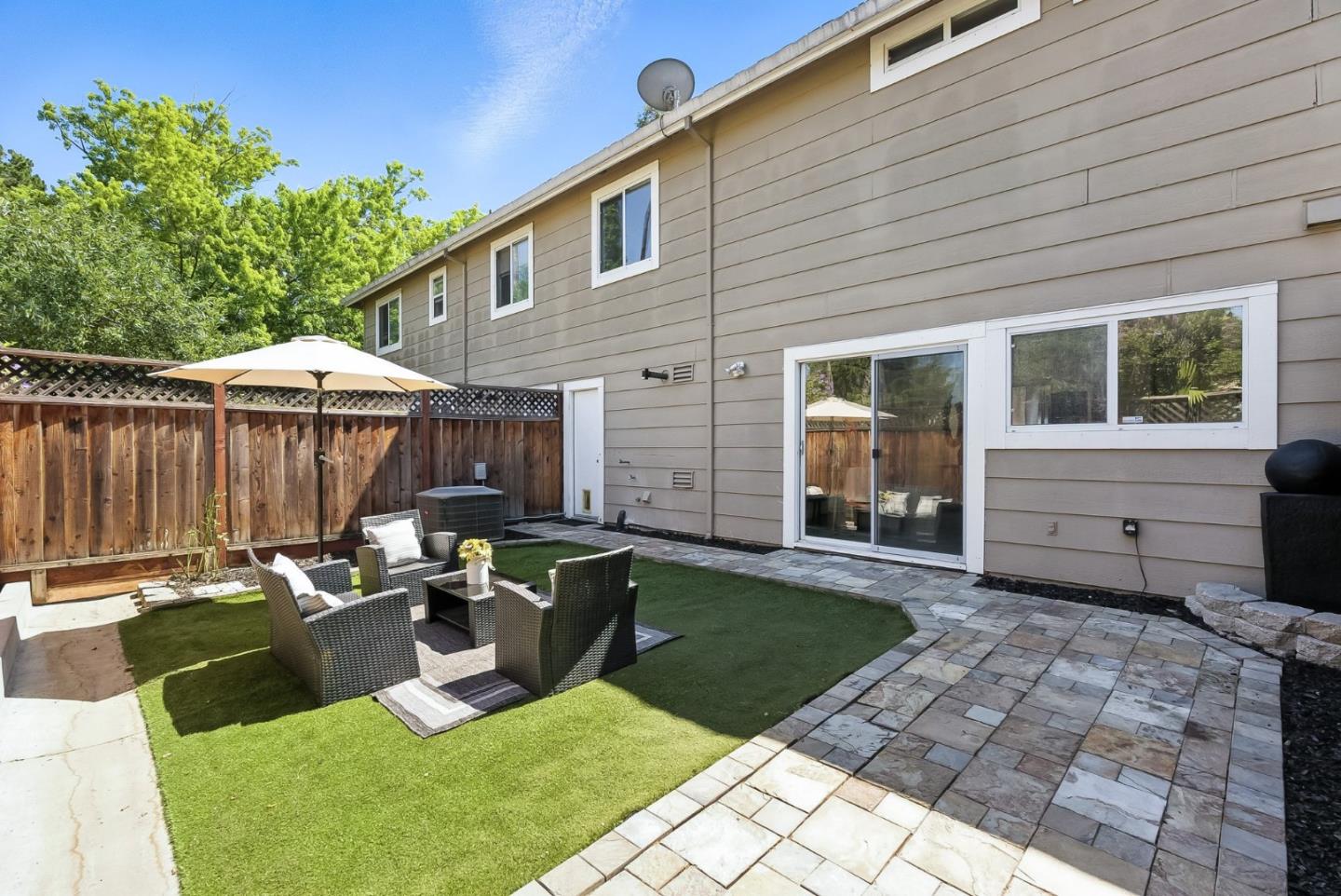 956 Deer Meadow Court