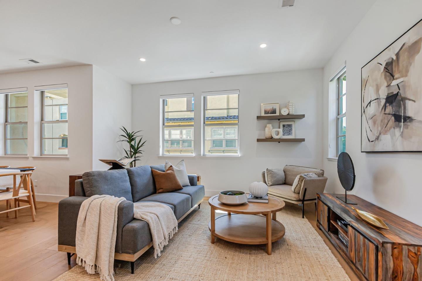 1225 Verano Road