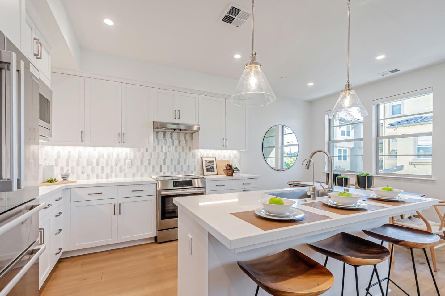 1225 Verano Road