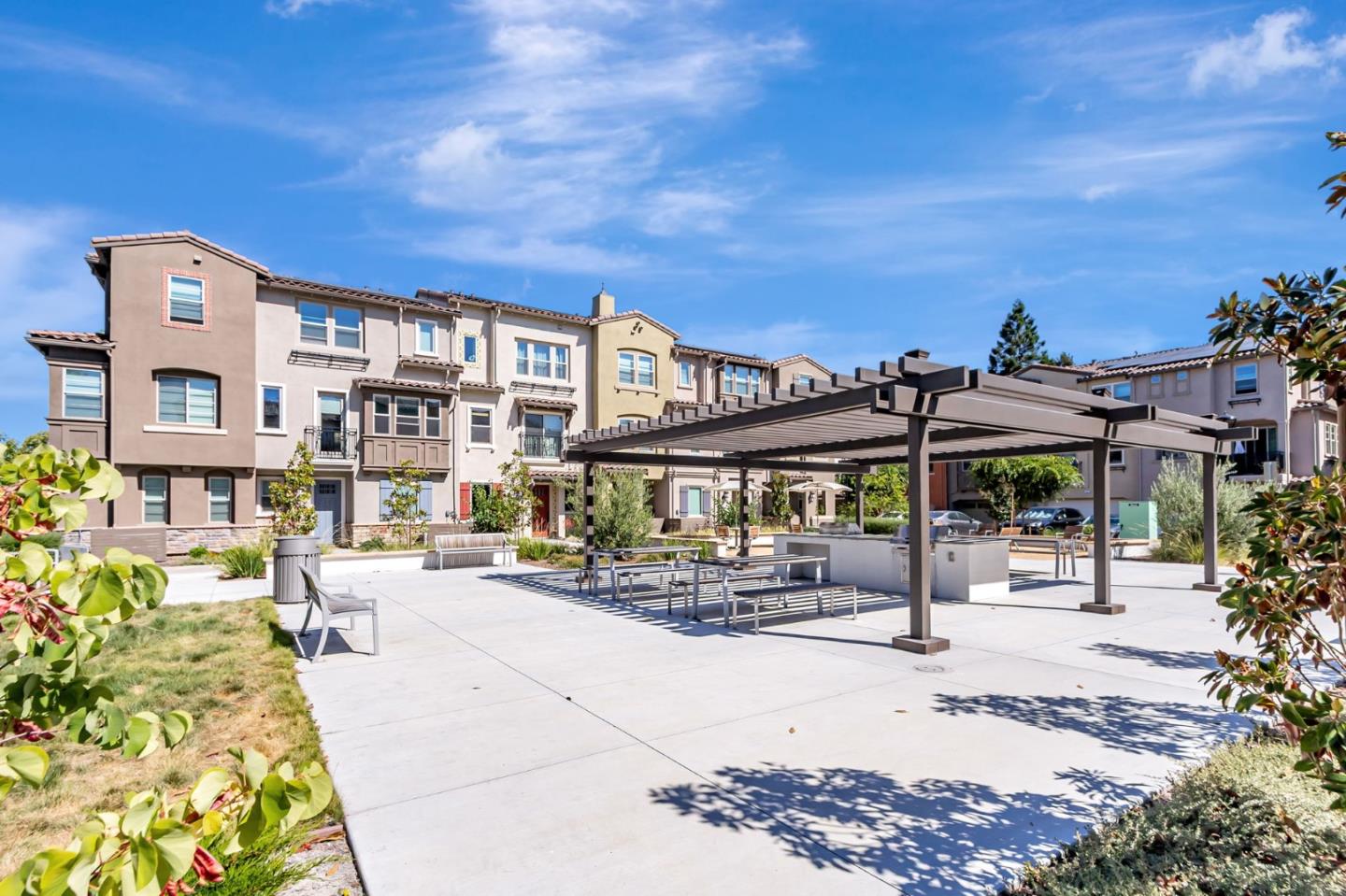 1225 Verano Road