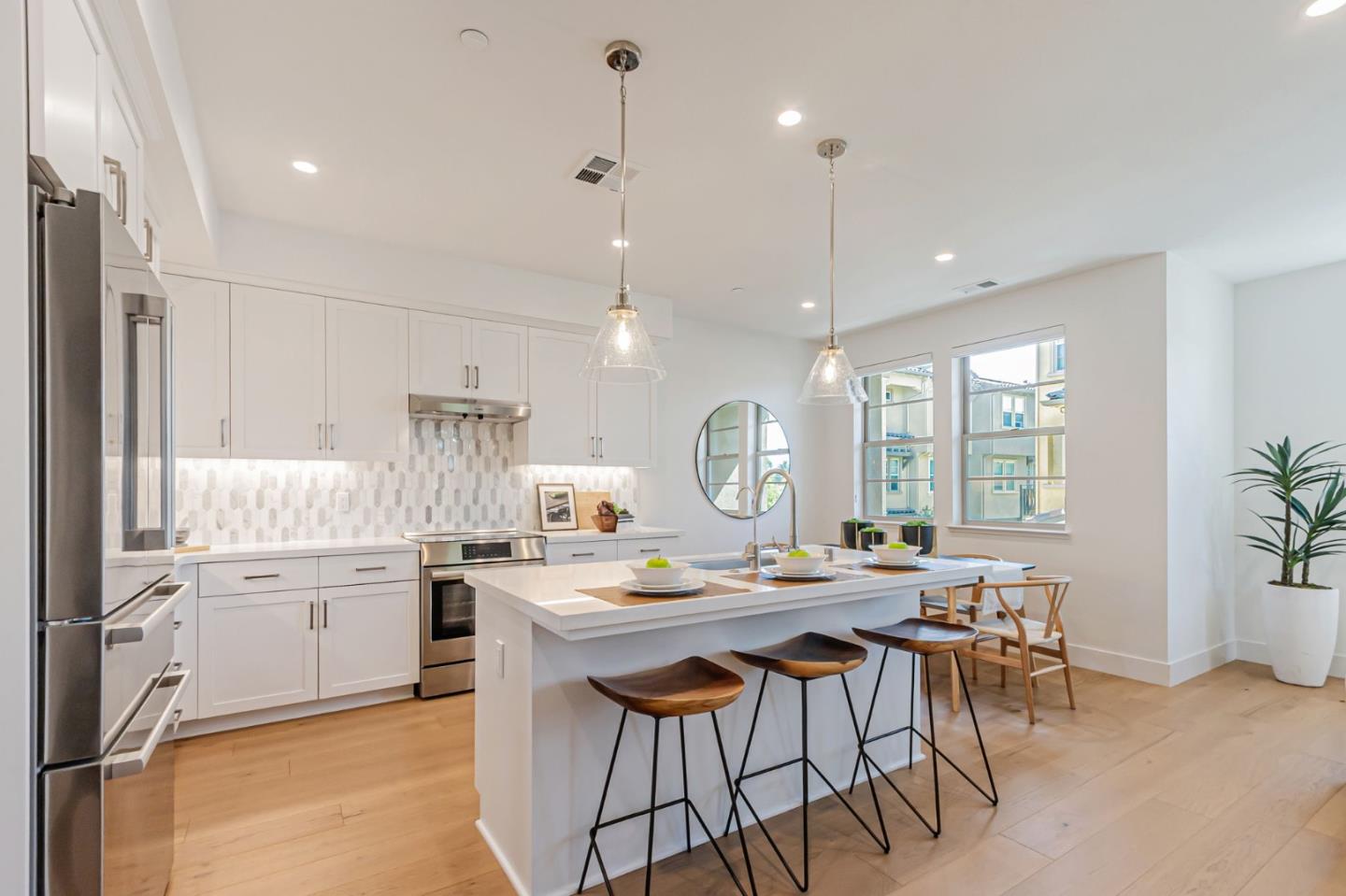1225 Verano Road