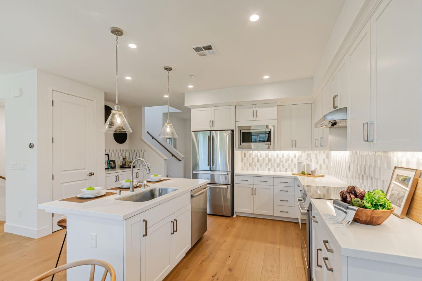 1225 Verano Road