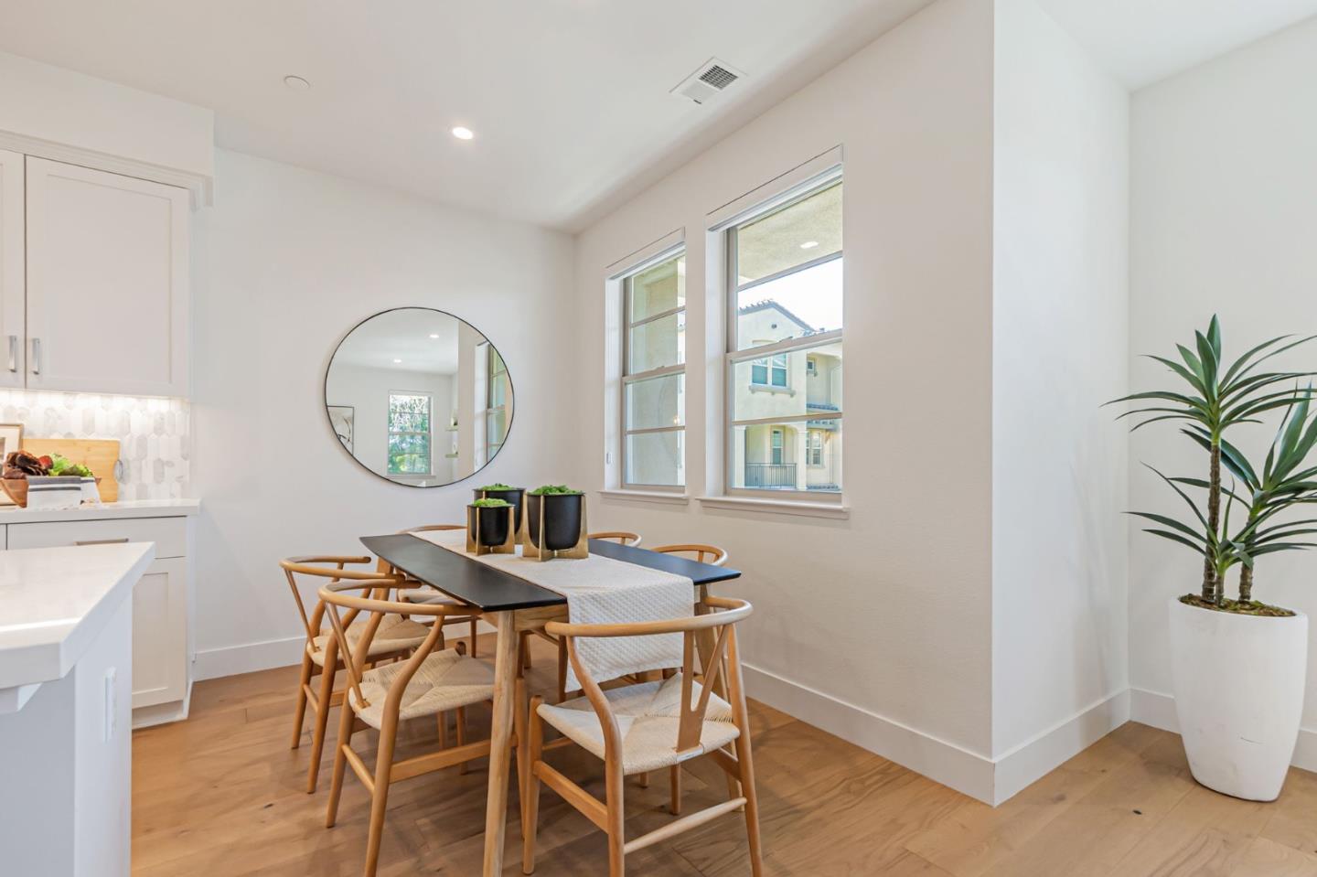 1225 Verano Road