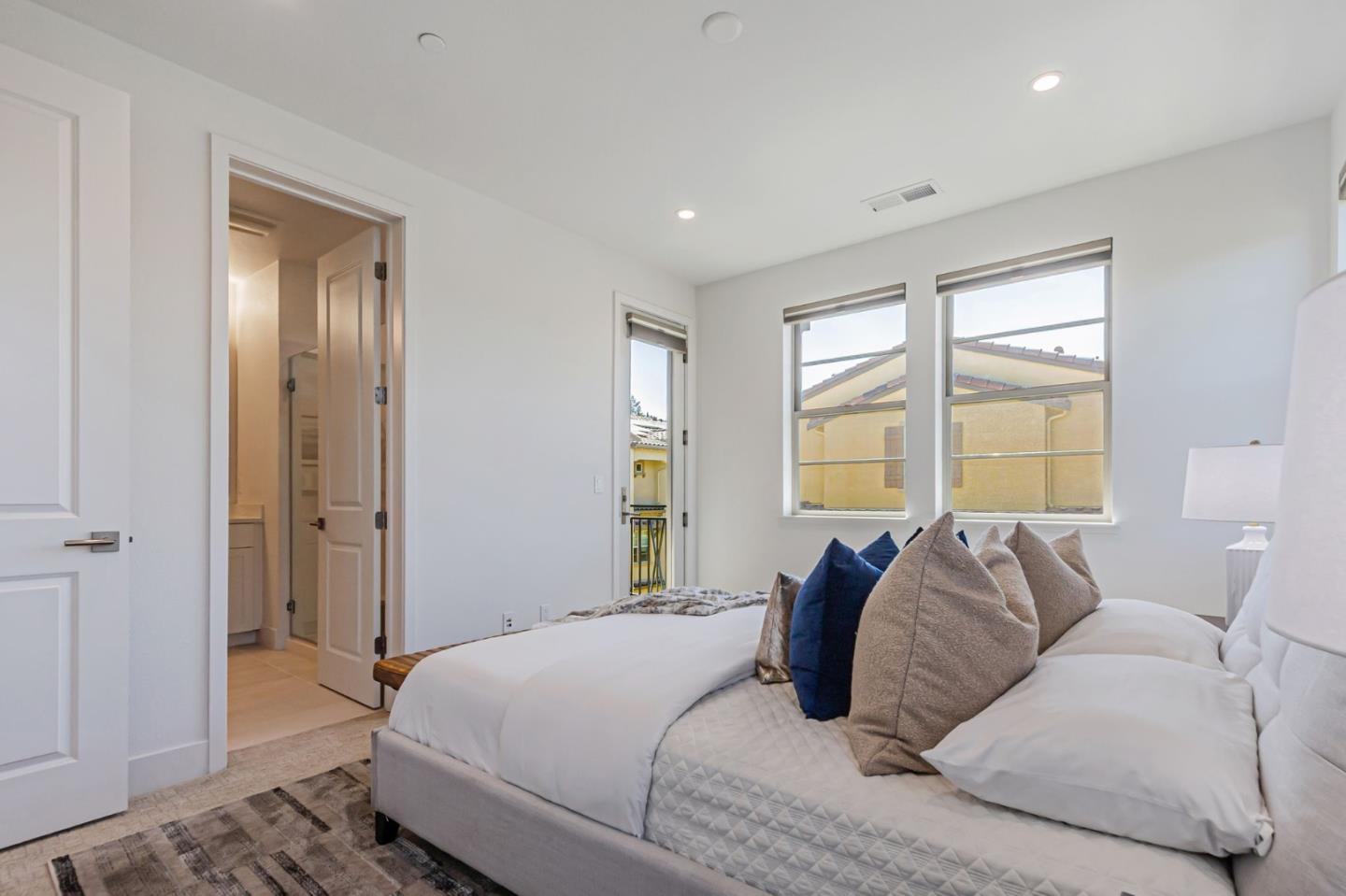 1225 Verano Road