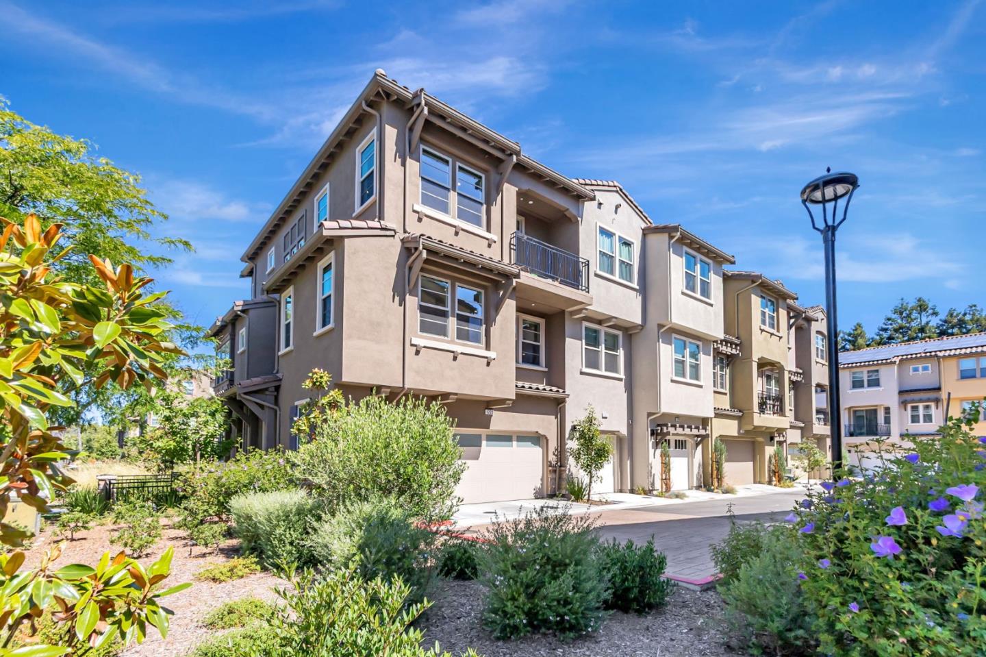 1225 Verano Road