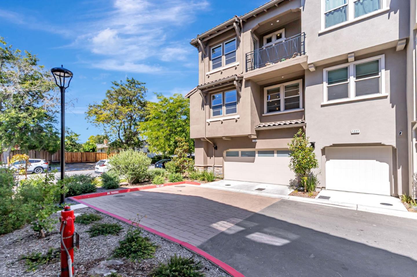 1225 Verano Road
