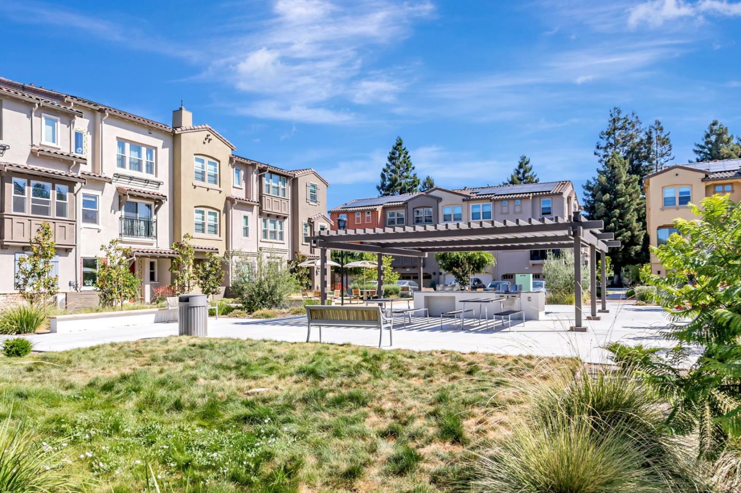 1225 Verano Road