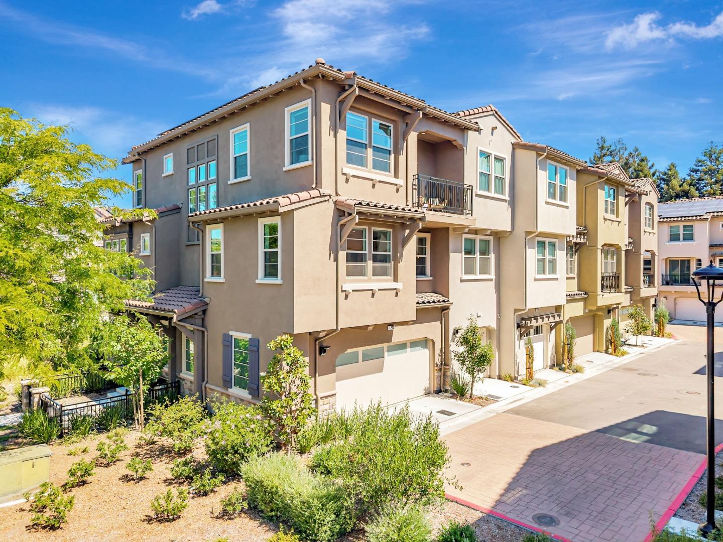1225 Verano Road