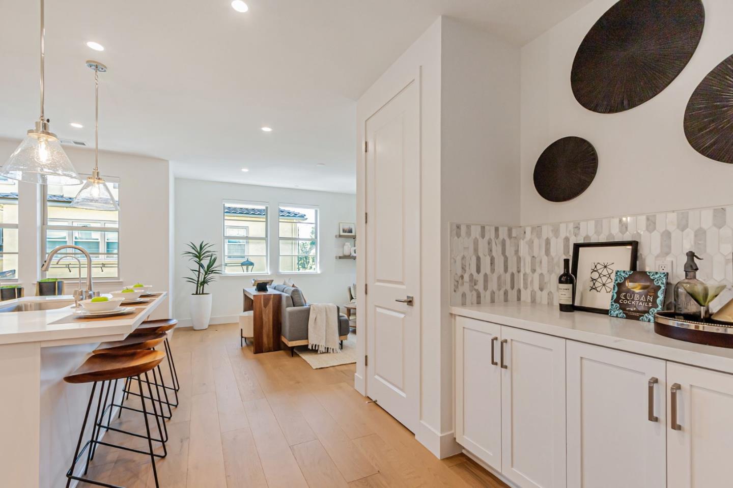 1225 Verano Road