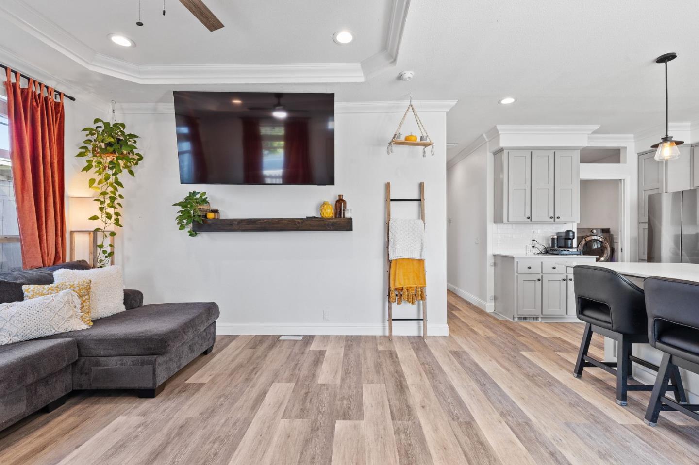 2151 Oakland Road Unit: 210