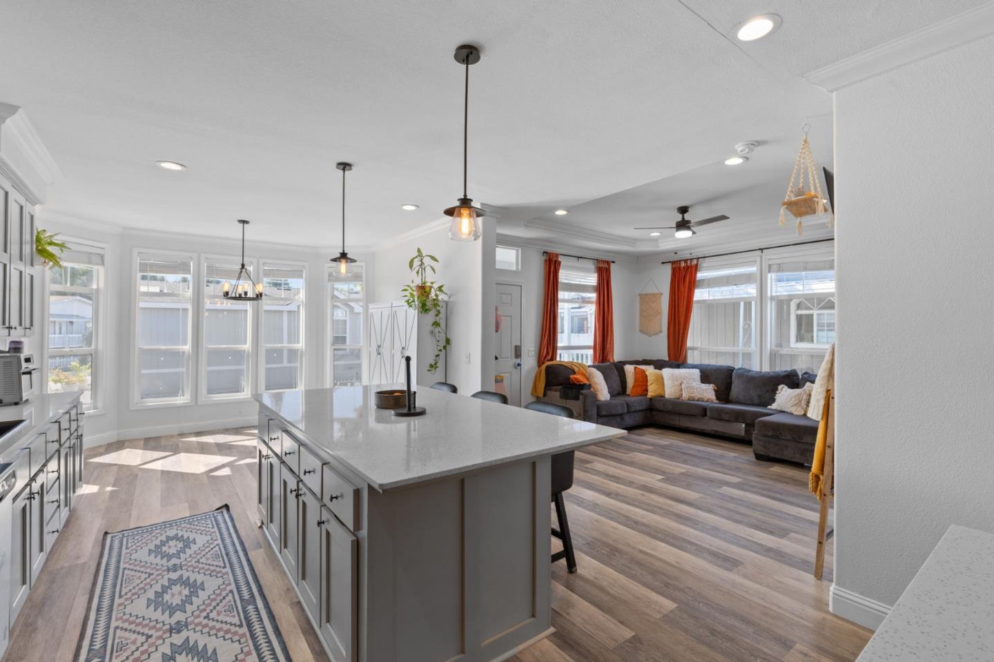 2151 Oakland Road Unit: 210