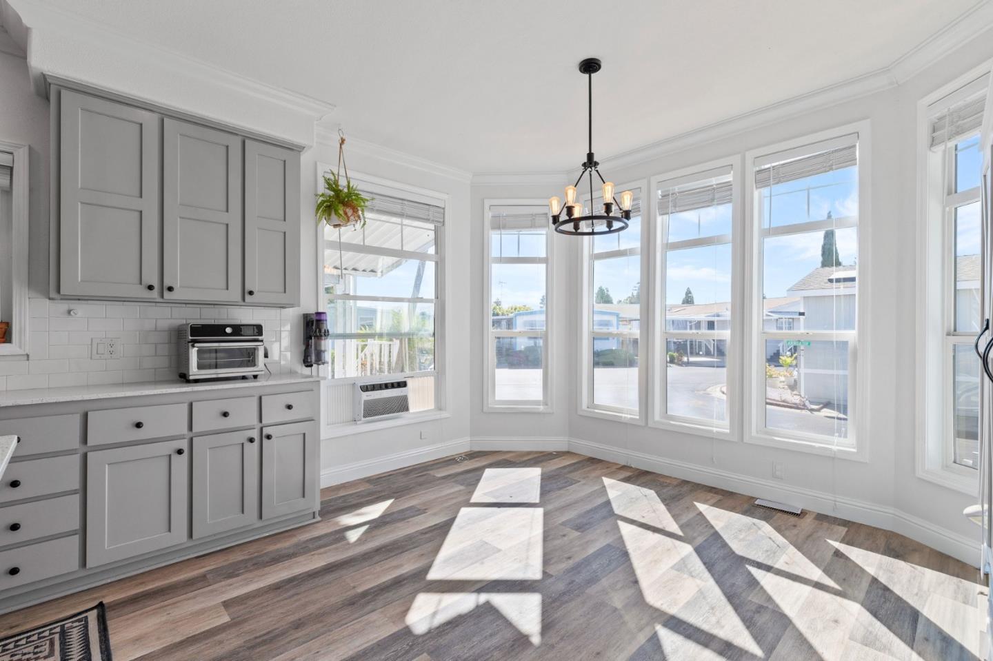 2151 Oakland Road Unit: 210