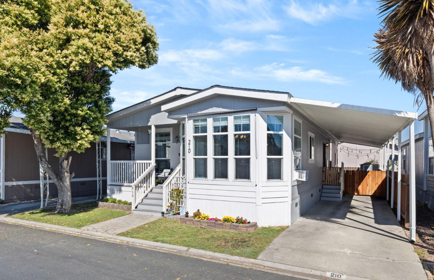 2151 Oakland Road Unit: 210