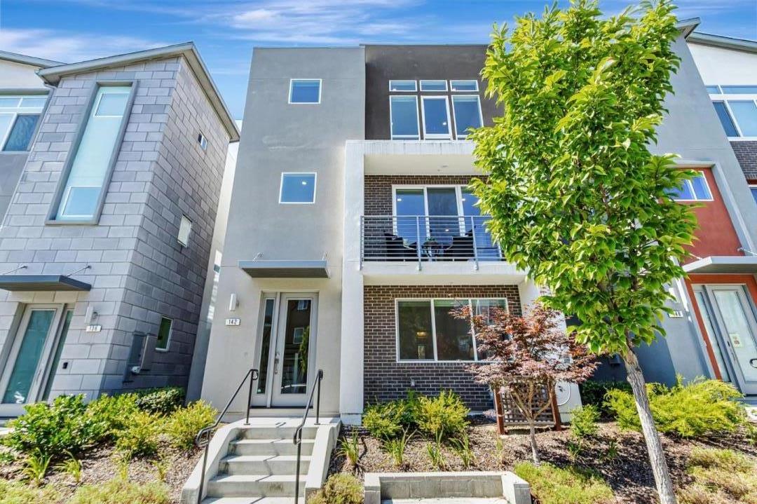 142 Agustin Narvaez Street