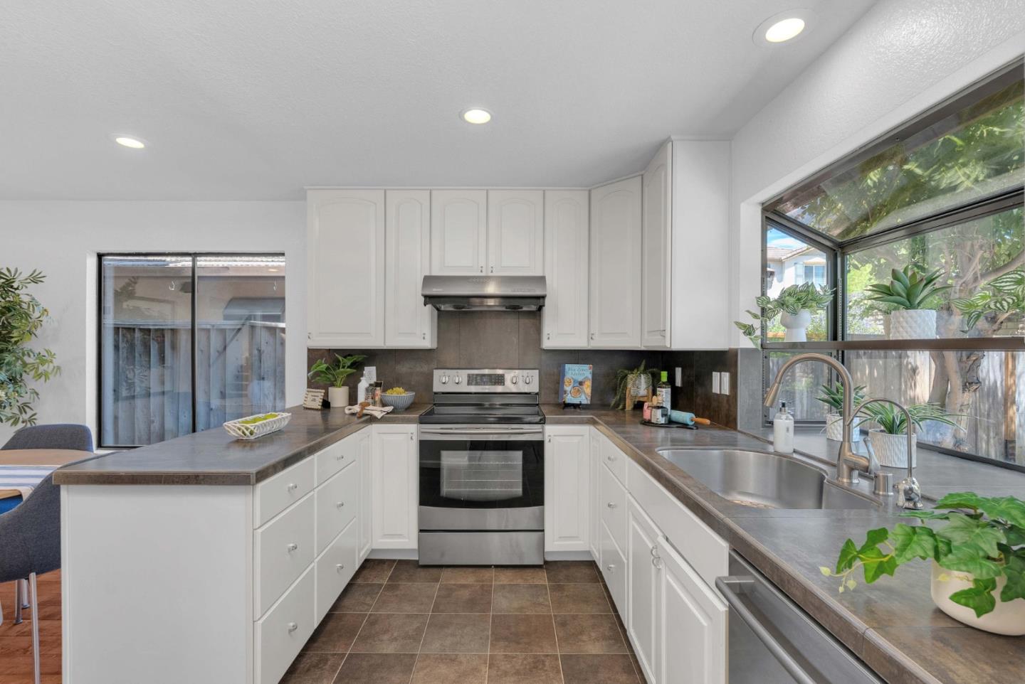 6031 Peppertree Court