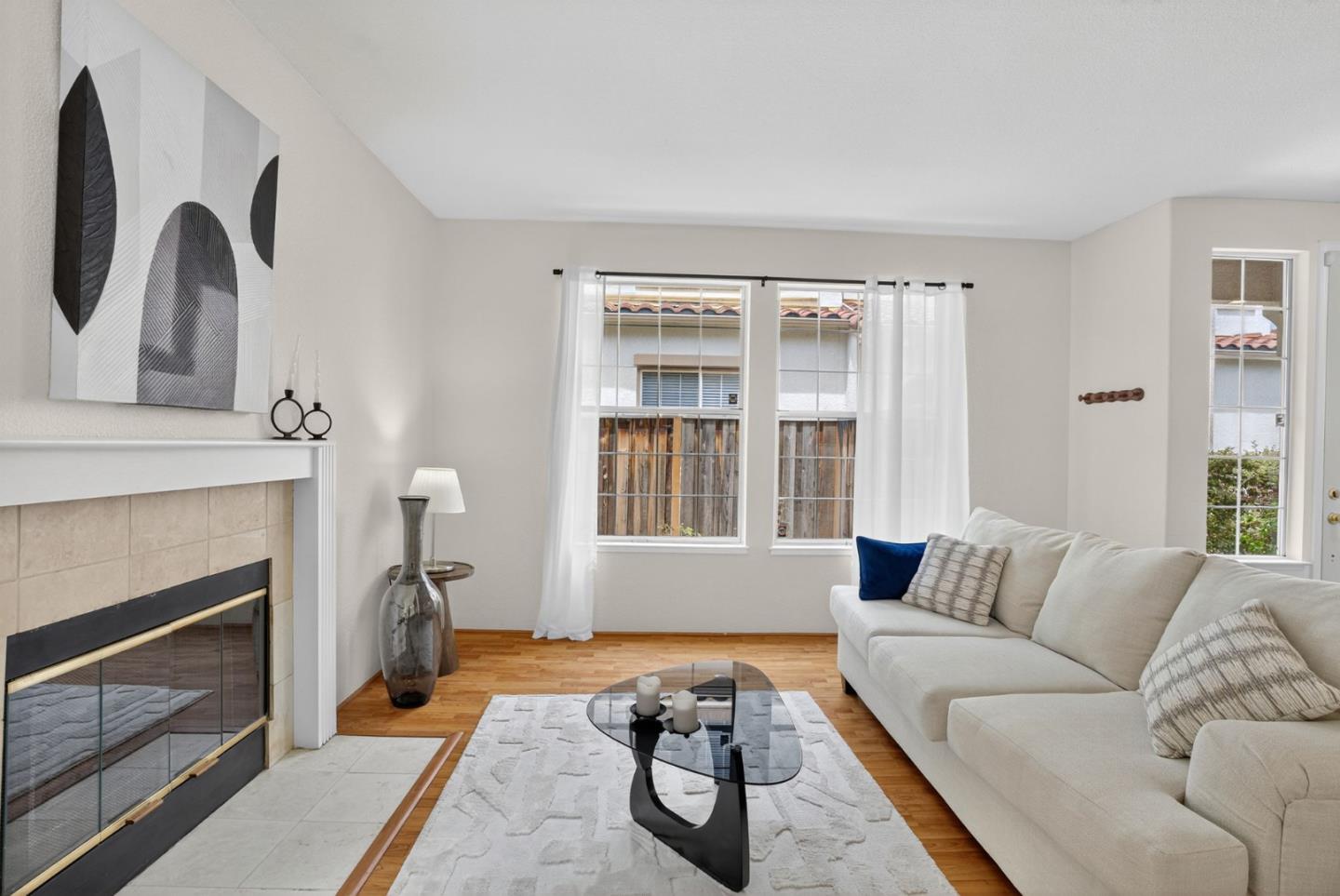 612 Villa Centre Way