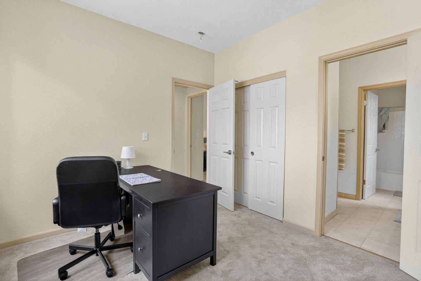 612 Villa Centre Way