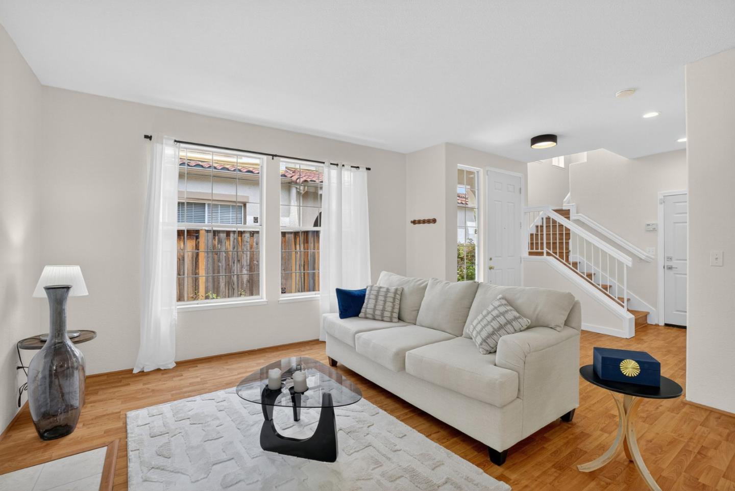 612 Villa Centre Way
